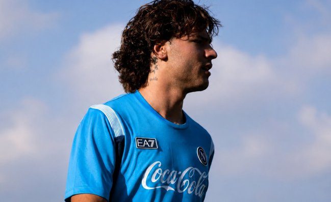 Politano e Vergara non si sono allenati, problemi per Lucca. Il report del Napoli