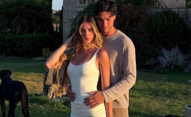 Vergara, ultimi giorni di vacanza in Giappone con Michela. Il 14 luglio dovr&agrave; essere a Castel Volturno