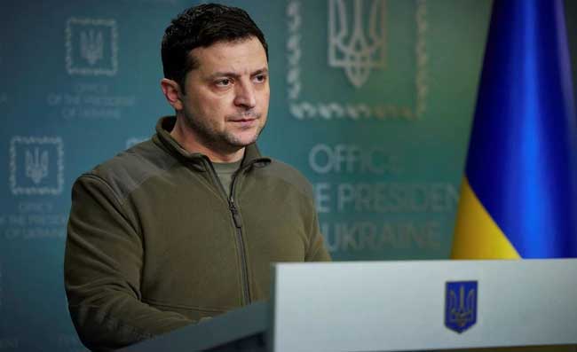 Ucraina, Zelenski alla notte degli Oscar? Penn si schiera: Senza di lui, distruggo le statuette