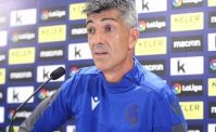 VIDEO - Real Sociedad, incredibile Imanol in conferenza: l'allenatore si comporta come un ultras!