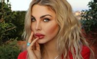 Alice Fabbrica, bellezza e professionalit�: Tra i miei progetti c'� il calcio. Sto studiando tanto. Napoli? Mi piace!