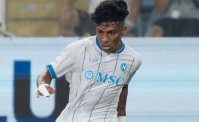 Alisson Santos unica arma offensiva del Napoli, sulla sinistra ha fatto quello che voleva