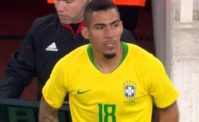 FOTO - Allan festeggia la Copa America, sorriso smagliante! Arrivano i messaggi di Chiriches e Cafu