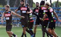 FOTO - Visita a sorpresa per Carlo Ancelotti a Castel Volturno, il Napoli pubblica le immagini