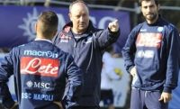 Napoli, tre ballottaggi per Benitez: Hamsik in panchina?