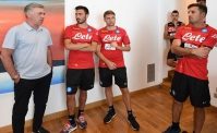 VIDEO - Siamo qui da stamattina, Ancelotti risponde ai tifosi in fila: E io da 15 giorni