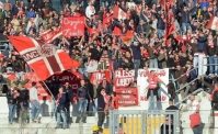 Ultras Ancona da applausi, bellissimo gesto verso i napoletani. Cori e striscione allo stadio