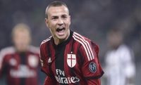La voce che non ti aspetti: L'alternativa per il Napoli pu� arrivare dal Milan. Fissato il prezzo