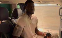 Napoli, ecco Badiashile: è atterrato a Ciampino. Domani le visite mediche