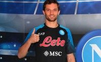 Ciao Bartosz: prima foto di Bereszynski con la maglia del Napoli