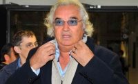 VIDEO - Il figlio di Briatore e Gregoraci con la maglia del Napoli, che gol durante la partita di calcetto!