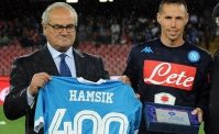 L'avvocato tifoso del Napoli si sposa, Bruscolotti officia le nozze! Sciarpa azzurra e cori da stadio