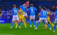 La moviola di Napoli-Verona, Bergonzi: Sono allibito, non &egrave; mai rigore