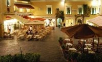 Juve m...!, band intona coro contro i bianconeri sul palco di Capri. Il Comune: Spettacolo indegno