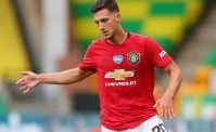 Napoli, Dalot si allontana: il piano del Milan per trattenerlo