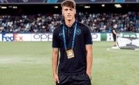 Nel Giugliano c'è un calciatore del Napoli. Sta giocando molto bene