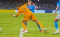 CORRIERE - Napoli-Pisa, arbitro e VAR imbarazzanti. Serata senza attenuanti