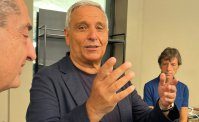 De Giovanni scherza: Film Napoli, non posso dire nulla. Sono stato minacciato da una telefonata