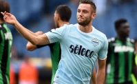 Brutta tegola per l'Inter, si fa male De Vrij: la risonanza magnetica conferma. Il comunicato del club