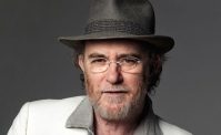 De Gregori: Napoli dovrebbe essere la Capitale d'Italia. Il mio compleanno da Z� Teresa
