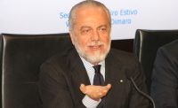 Le ultime parole famose di De Laurentiis, i tifosi del Napoli ci sperano. Solo lui pu�...
