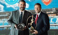 Napoli-Arsenal, pranzo a Palazzo Petrucci: Edo De Laurentiis regala il Corsiero del Sole