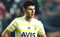 FOTO - Elmas, i tifosi si scatenano: Campione del futuro, eccolo con la maglia del Napoli!