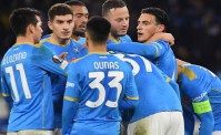 Napoli-Leicester, il gol di Ounas visto dalla Curva B. Boato dello stadio (VIDEO)