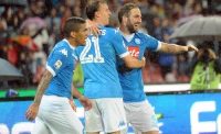 REPUBBLICA - Higuain non litigher�. Spogliatoio pronto a riempirlo di coccole