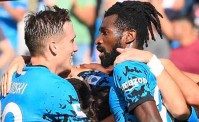 Napoli-Ajax, un tifoso: Ho sognato il risultato esatto. Alvino: Perch� l'hai detto?