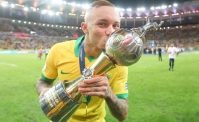 CORRIERE - Napoli-Everton, � arrivata la risposta del giocatore. Il Gremio alza il prezzo