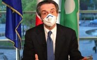 Coronavirus Lombardia, impennata dei contagi: numeri impietosi, Fontana riapre l'ospedale in Fiera