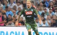 FOTO - Napoli in viaggio verso Firenze. Sorrisi per i giocatori azzurri. Ci sono anche Verdi e Gaetano