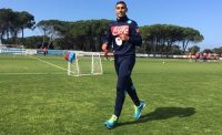 Dimaro, Ghoulam applauditissimo: parte un urlo dagli spalti. Malcuit il primo ad entrare in campo