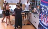 Cornutazza napoletana, bufera nella casa del Grande Fratello per le parole di Cristian Imparato