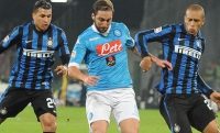 Higuain: Ma che fallo hai visto!?, Pipita ingiustamente ammonito