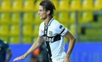 VIDEO - Fiorentina-Parma, splendido gol di Roberto Inglese: l'attaccante del Napoli fredda Lafont!