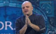 Peppe Iodice show al Maradona, Politano tra gli ospiti. Il comico: Conte, ti aspettiamo