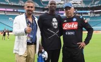 FOTO - Ti stiamo aspettando, Chad Johnson invita Lozano al Napoli! Il messicano risponde