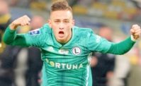 RAI - Karbownik a sinistra, Boga affare complicato. Il Napoli abbassa le pretese per Milik