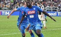 Koulibaly s� 'a vita m�, Nino D'Angelo pazzo di Kalidou (VIDEO)