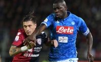 GAZZETTA - Koulibaly, qualcosa non va! Il goal subito � colpa sua. Poi anche l'espulsione...