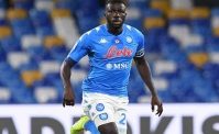 Decibel Bellini con Koulibaly: Quando sei infortunato ma vai in trasferta per la squadra (VIDEO)