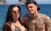 Noa Lang in vacanza a Capri: relax da sogno con la famiglia mentre il Napoli fatica