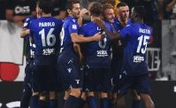 Noi non siamo napoletani!, i tifosi della Lazio urlano all'Olimpico. E il murales su Immobile?