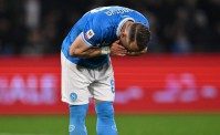 Lobotka in lacrime a fine partita, lo slovacco consolato dai compagni