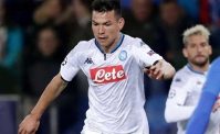 VIDEO - Infortunio per Lozano: i difensori di Panama lo falciano, esce in barella!