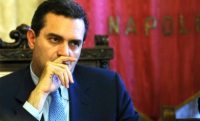 De Magistris contro De Luca, firmata la nuova ordinanza: Movida, locali aperti fino alle 3,30