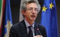 Manfredi annuncia: Dopo l'America's Cup il mare di Bagnoli sarà balneabile