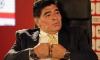 Sorpresa per Maradona in diretta: Ti voglio vedere! Mi fermer� una settimana...